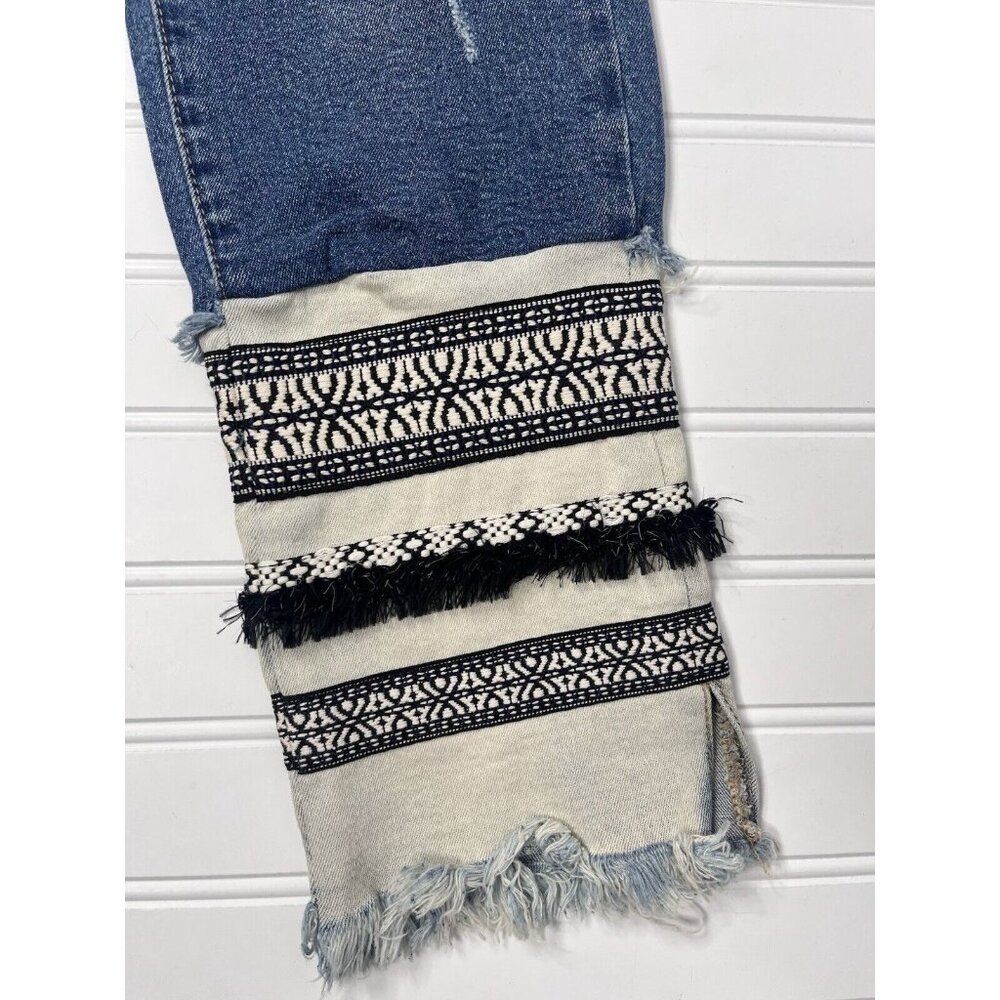 CHELSEA & VIOLET Women's Denim Distressed Boho Raw Hem Jeans NWT US 26 - Picture 2 of 5